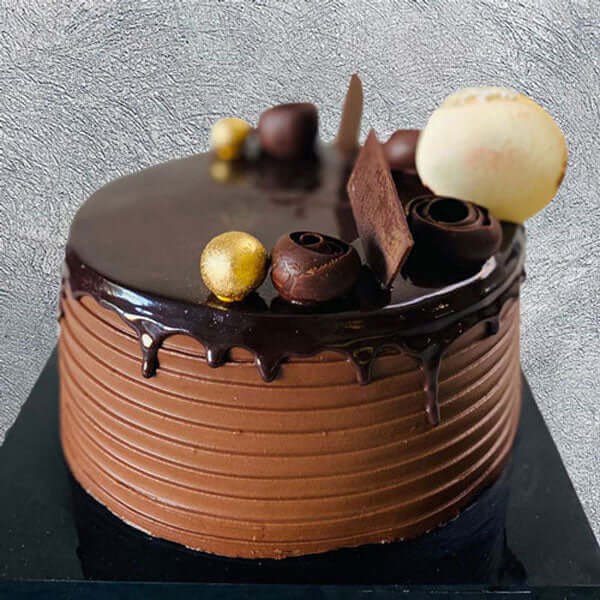 Dutch Truffle 1.0 Cake (1.5lbs)