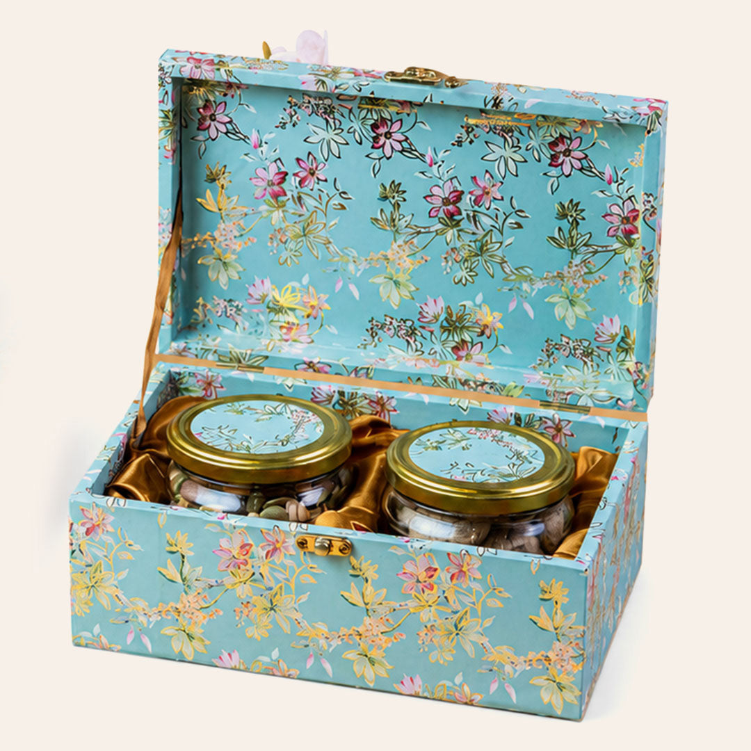 Gifting Essentials - The Thoughtful Gesture