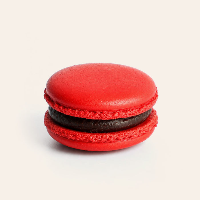 Kit-Kat Macaron (Single)