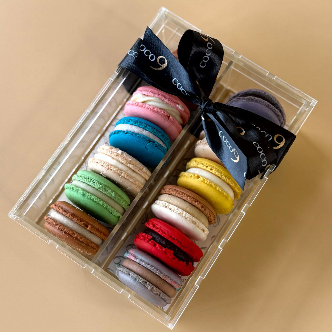 Customized Macaron Box – 12 Pieces (Acrylic)