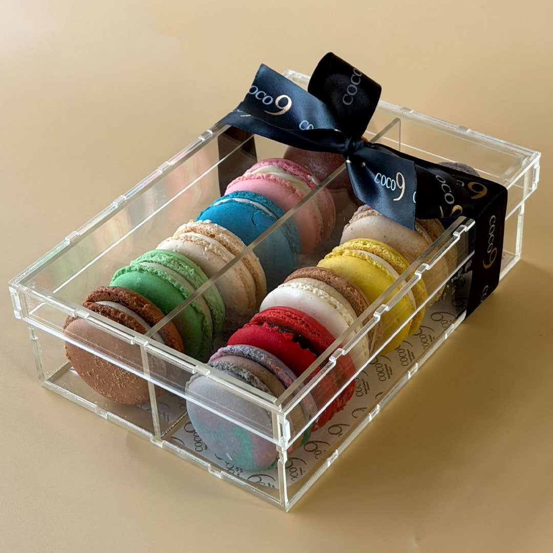 Customized Macaron Box – 12 Pieces (Acrylic)