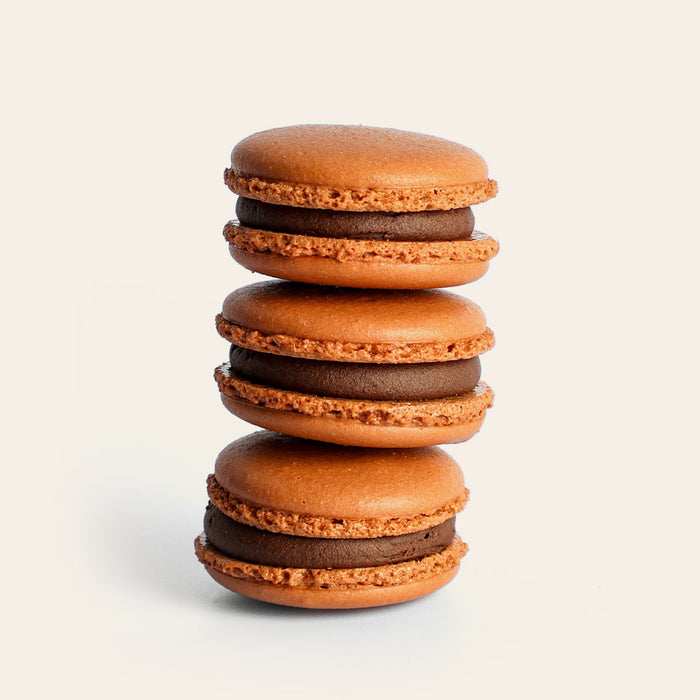 Chocolate Macaron (Single)