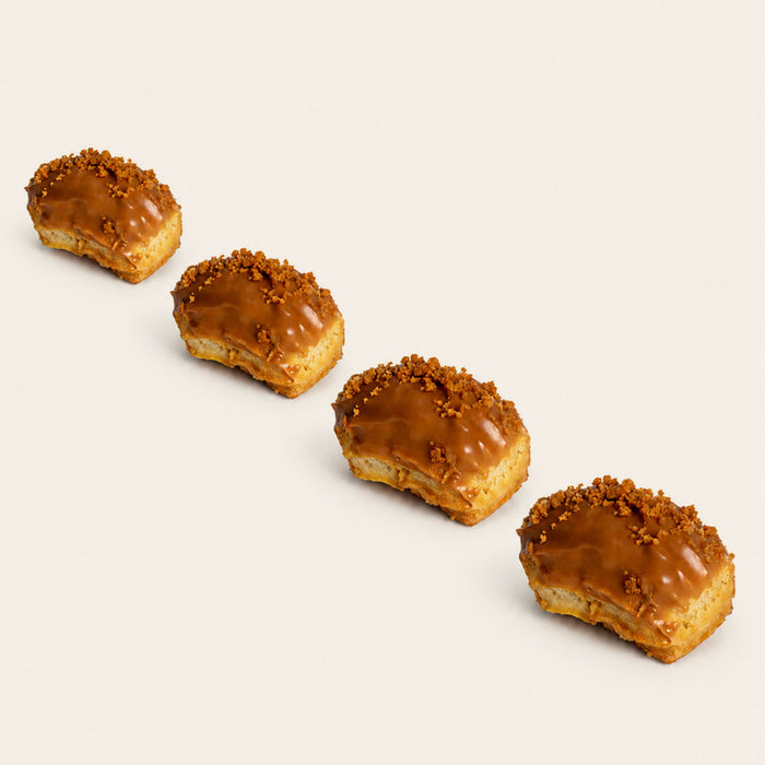 Coco 9 Lotus Éclair, part of a box of twelve