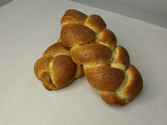 Cinnamon raisin challah